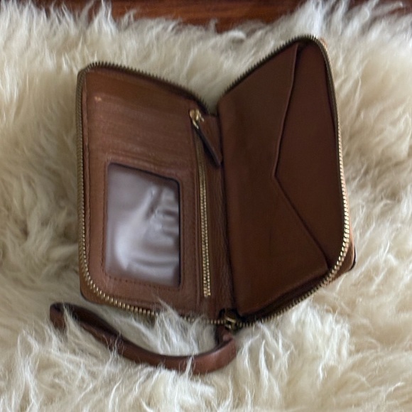 Fossil Tan Leather Wallet Clutch Wristlet - Picture 4 of 4